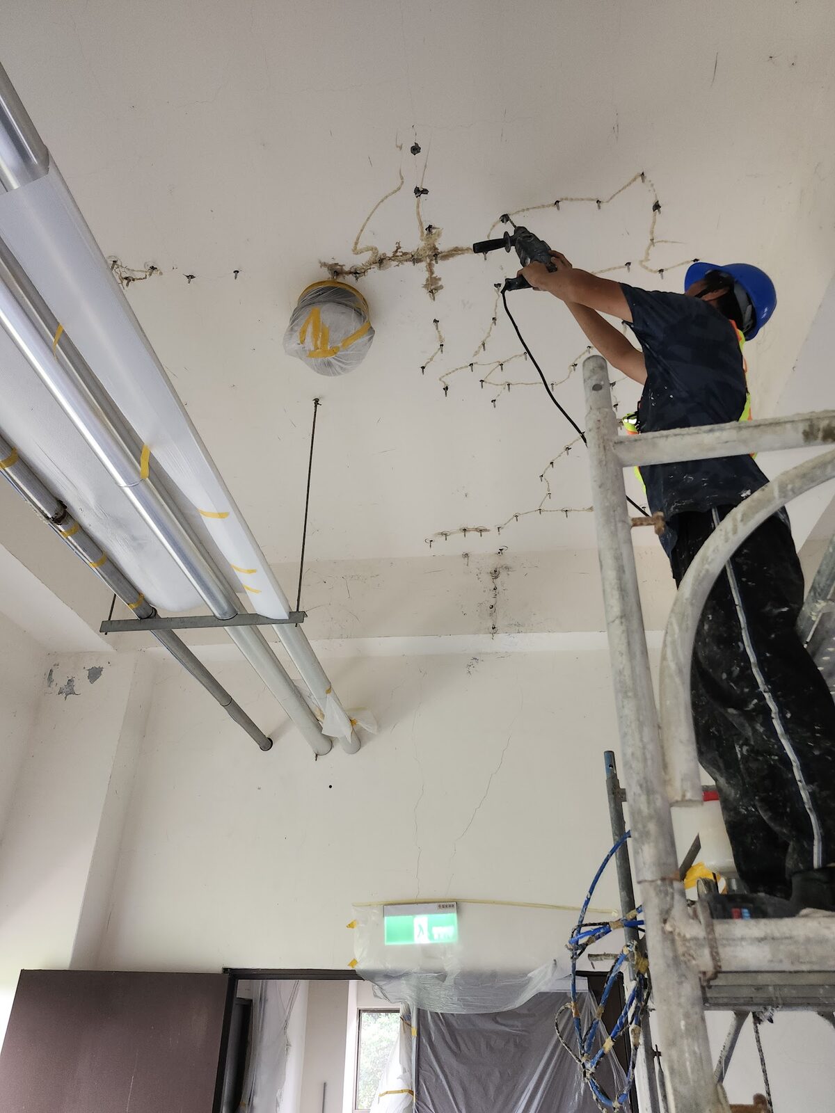 高壓灌注止漏施工示意